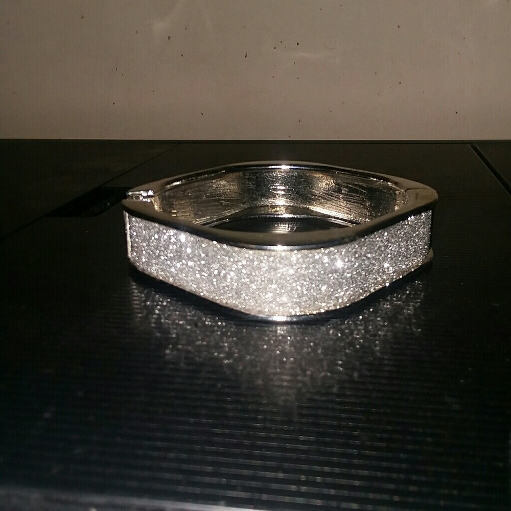 🌟🎉 SILVER BRACLET🎉🌟